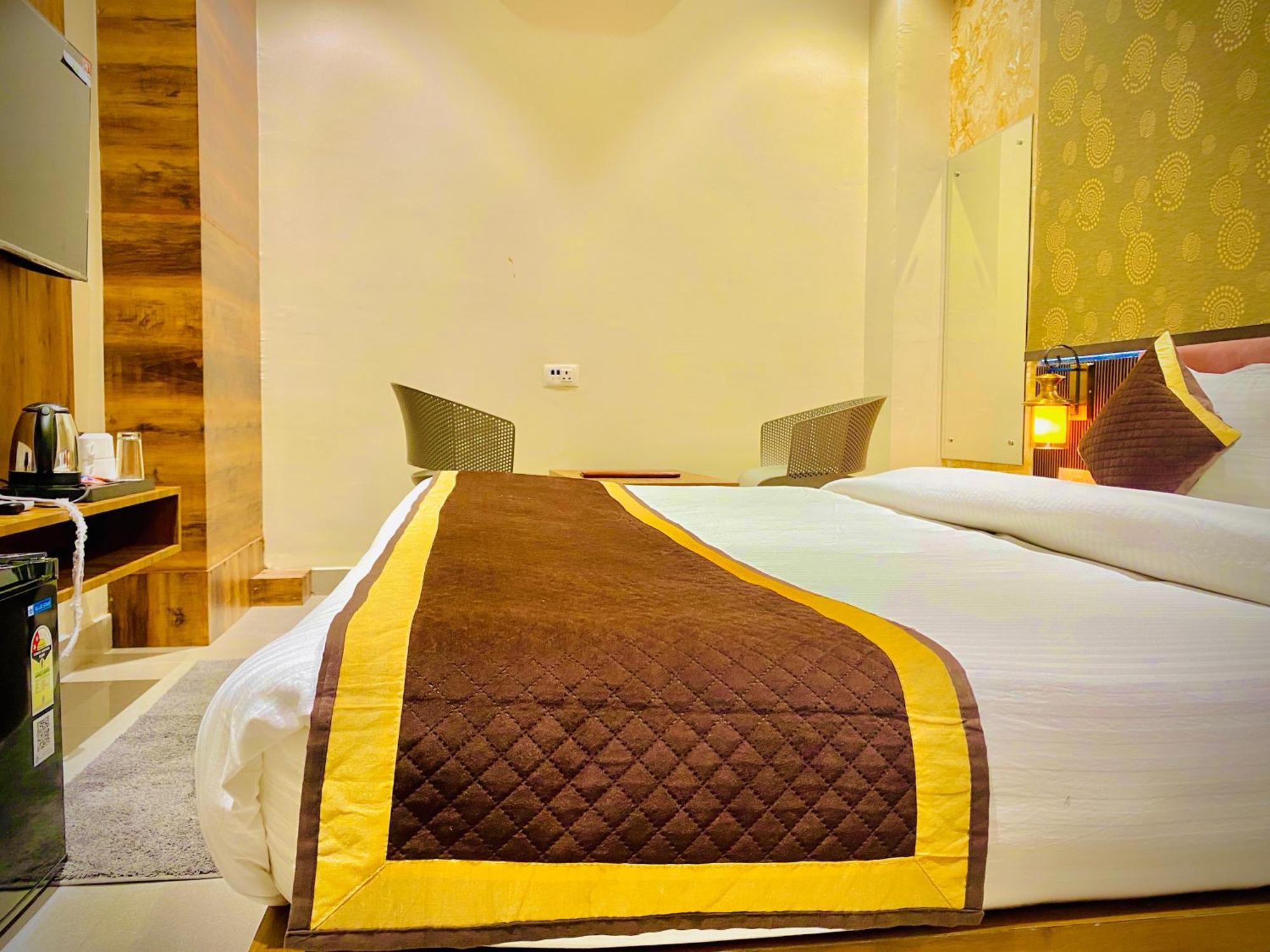 Hotel Tulsi Grand Vrindavan